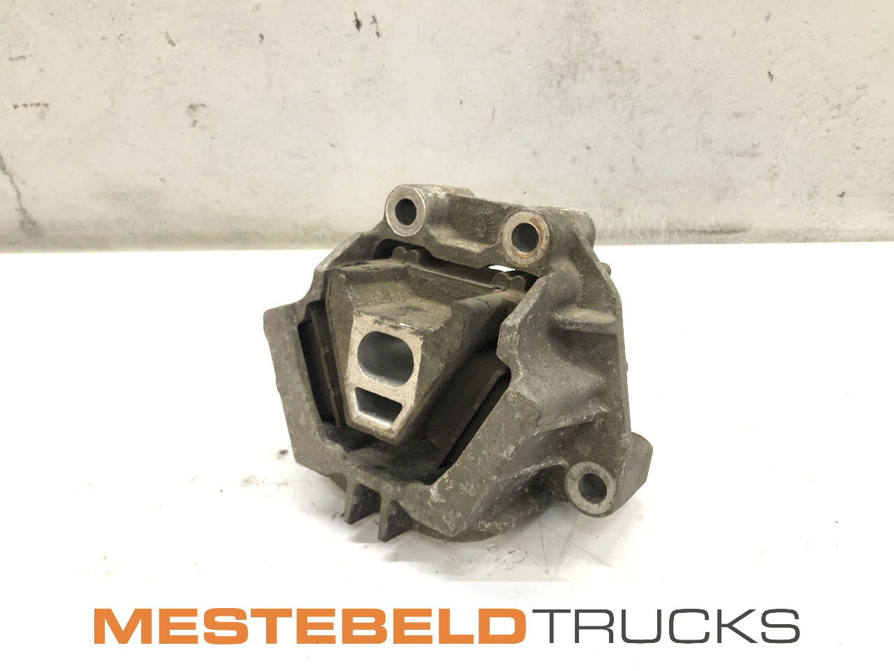 Volvo Motorsteun achter FL - Motor za Kamion: slika 1 Volvo Motorsteun achter FL - Motor za Kamion: slika 1