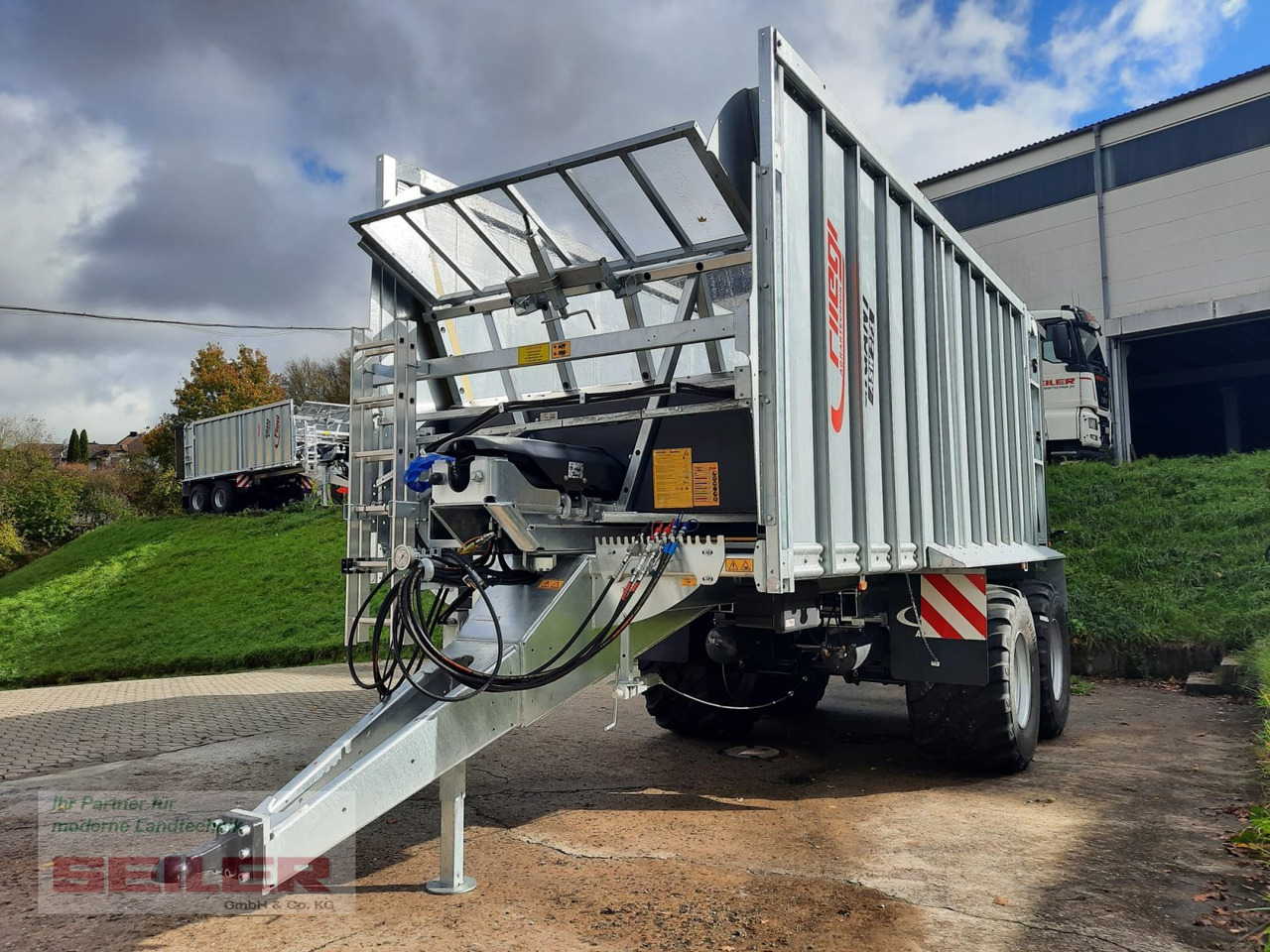 Fliegl ASW 271 C FOX 40m³ Franken-Renner - Prikolica sa automatskim punjenjem: slika 2 Fliegl ASW 271 C FOX 40m³ Franken-Renner - Prikolica sa automatskim punjenjem: slika 2