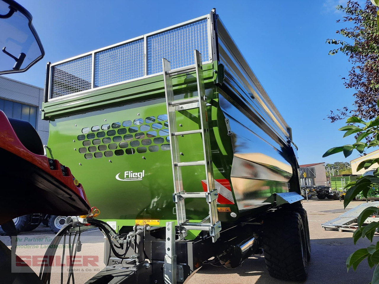 Novu Traktorska prikolica za farmu/ Kiper Fliegl TMK 264 FOX 32m³: slika 6