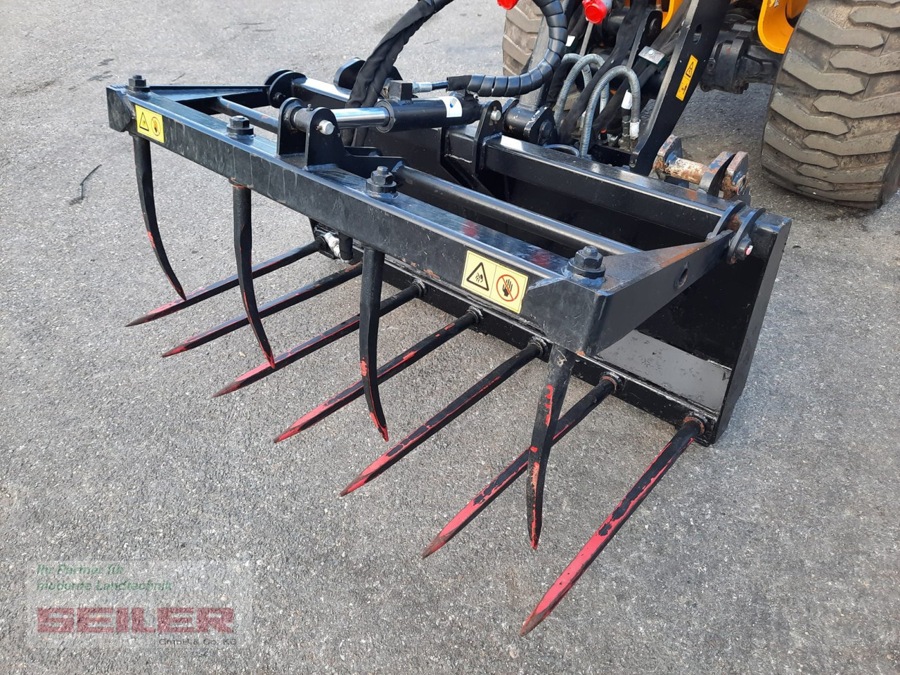 JCB Krokodilgebiss 1400 mm - Oprema za silose: slika 2 JCB Krokodilgebiss 1400 mm - Oprema za silose: slika 2