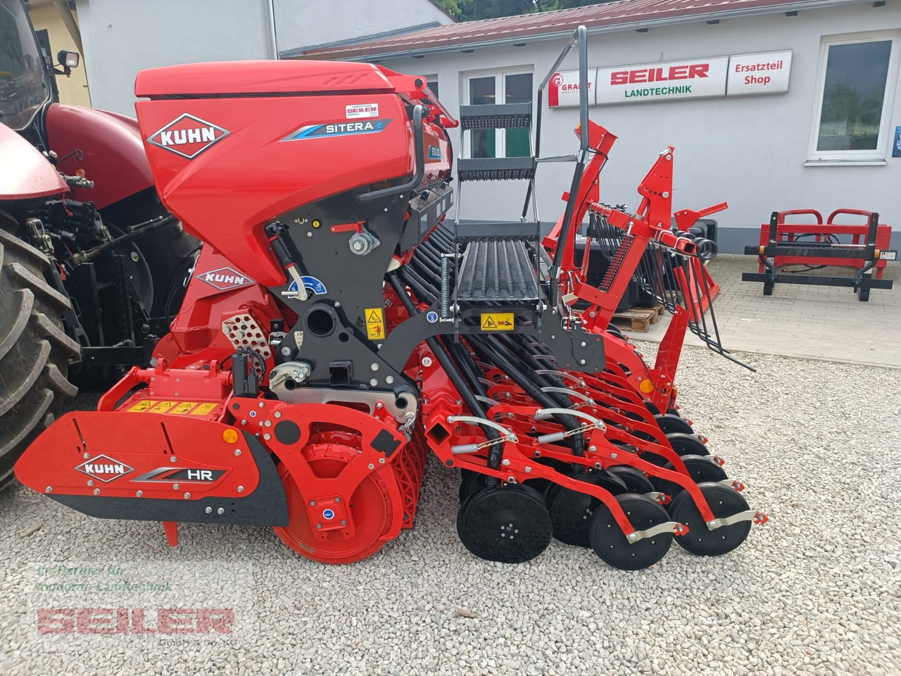 Kuhn HR 3030 D + Sitera 3030-24E - Kombinovana mašina za setvu: slika 1 Kuhn HR 3030 D + Sitera 3030-24E - Kombinovana mašina za setvu: slika 1