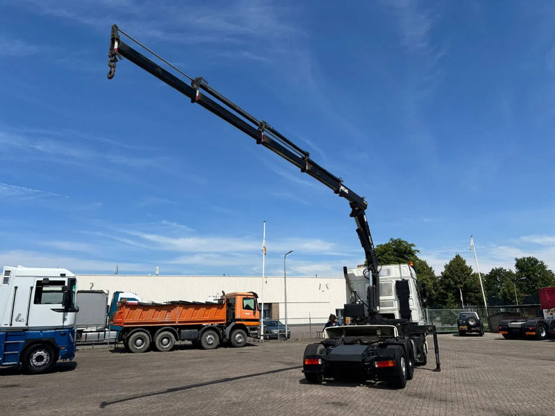 DAF XF 95.380 6X2 Manual-Gear 15T Crane Euro 4 - Tegljač: slika 3 DAF XF 95.380 6X2 Manual-Gear 15T Crane Euro 4 - Tegljač: slika 3