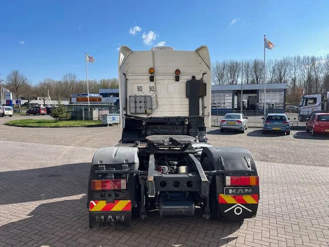 MAN 19.463 6 Cilinder Manual pomp EURO 2 - Tegljač: slika 4 MAN 19.463 6 Cilinder Manual pomp EURO 2 - Tegljač: slika 4