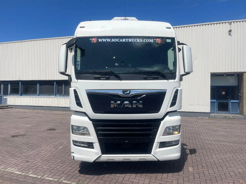 MAN TGX 18.460 Euro 6 Retarder 2x Tanks - Tegljač: slika 2 MAN TGX 18.460 Euro 6 Retarder 2x Tanks - Tegljač: slika 2