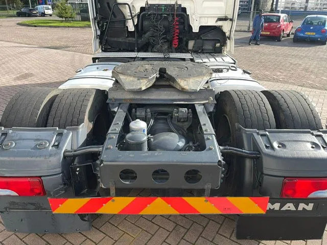 MAN TGX 18.480 Euro 6 Retarder 2 tanks - Tegljač: slika 5 MAN TGX 18.480 Euro 6 Retarder 2 tanks - Tegljač: slika 5