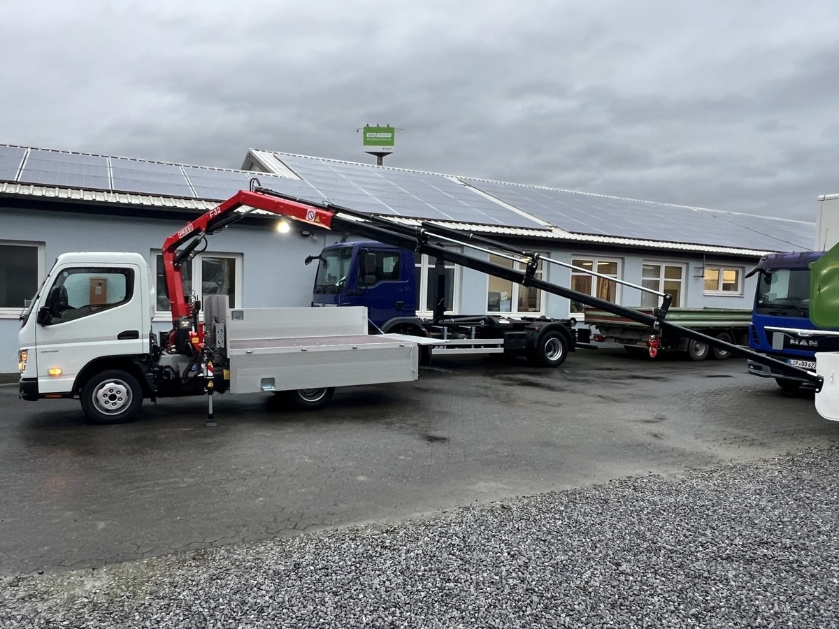 FUSO 3S15 Alu Pritsche 2.80m Ladekran Funk! - Dostavno vozilo s ravnom platformom: slika 5 FUSO 3S15 Alu Pritsche 2.80m Ladekran Funk! - Dostavno vozilo s ravnom platformom: slika 5