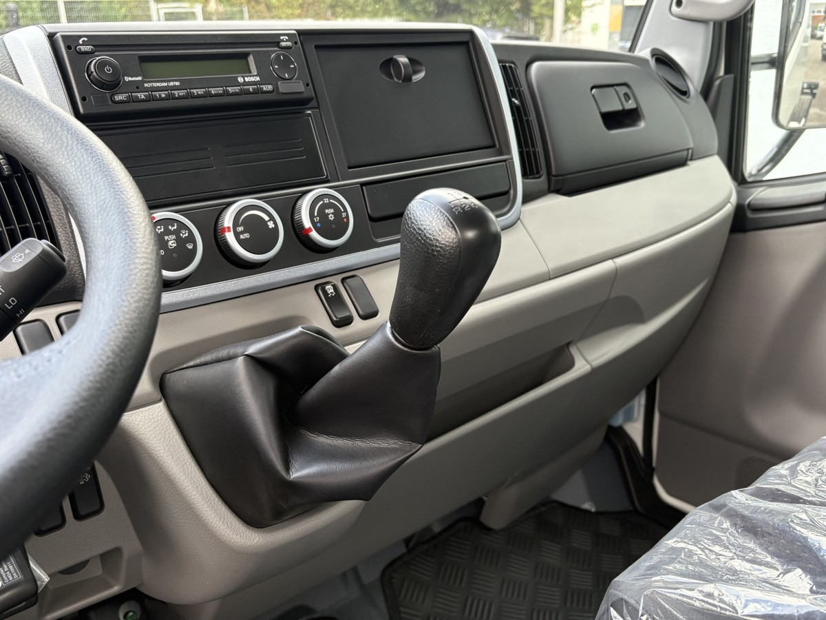 Novu Kamion sa golom šasijom i zatvorenom kabinom FUSO 3S15 Fahrgestell 2500 Nebenantrieb: slika 16