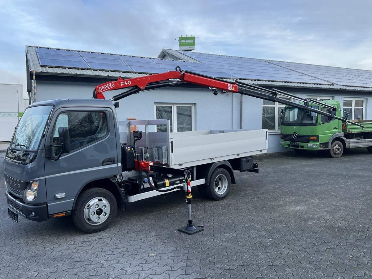 FUSO 6S15 Pritsche 3.0m Kran 4xhydr. Funk! - Dostavno vozilo s ravnom platformom: slika 2 FUSO 6S15 Pritsche 3.0m Kran 4xhydr. Funk! - Dostavno vozilo s ravnom platformom: slika 2
