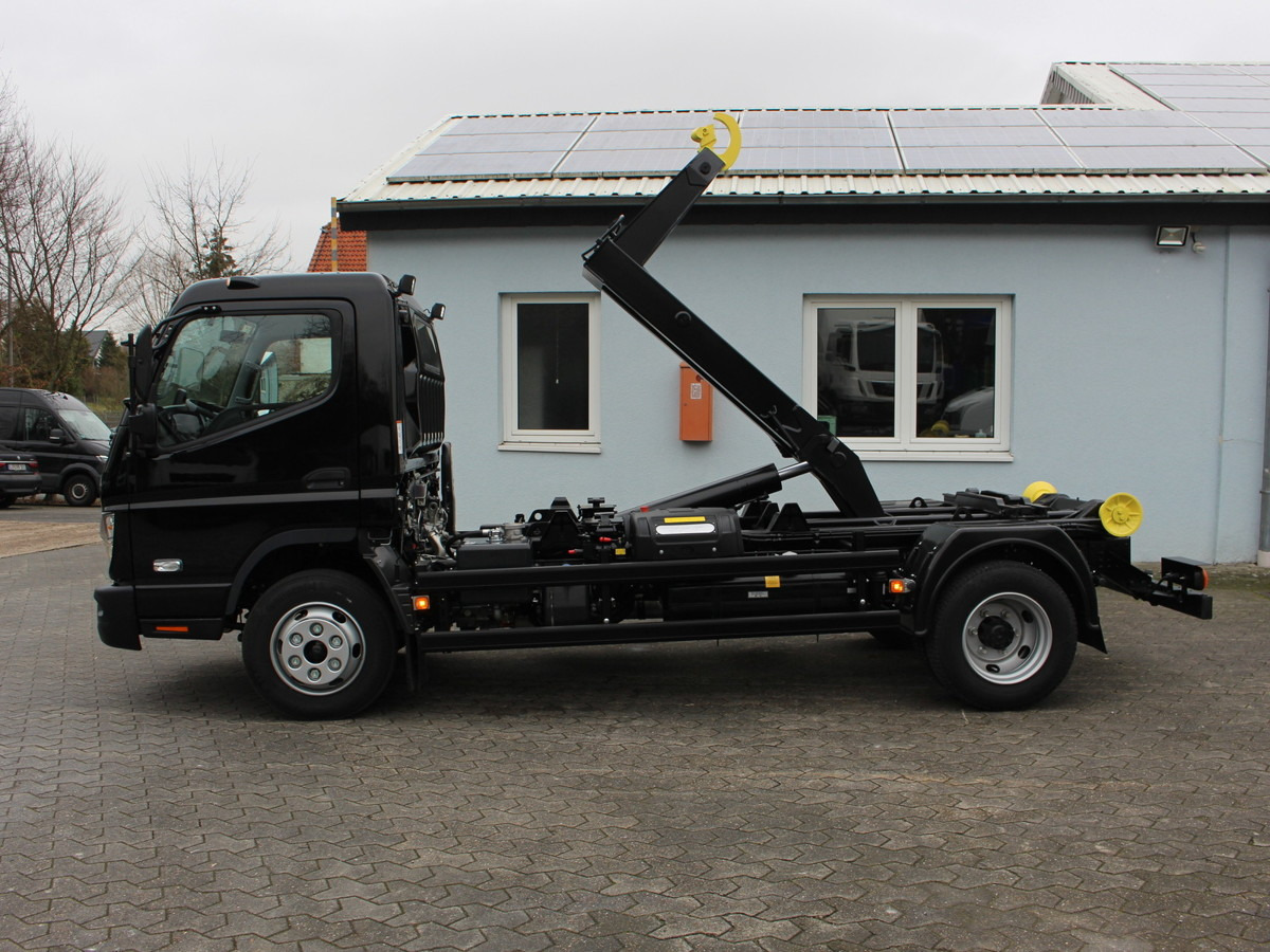 FUSO Canter FUSO 9C18 City Abrollkipper Hooklift Bla - Kamion sa hidrauličnom kukom, Kamion sa dizalicom: slika 5 FUSO Canter FUSO 9C18 City Abrollkipper Hooklift Bla - Kamion sa hidrauličnom kukom, Kamion sa dizalicom: slika 5