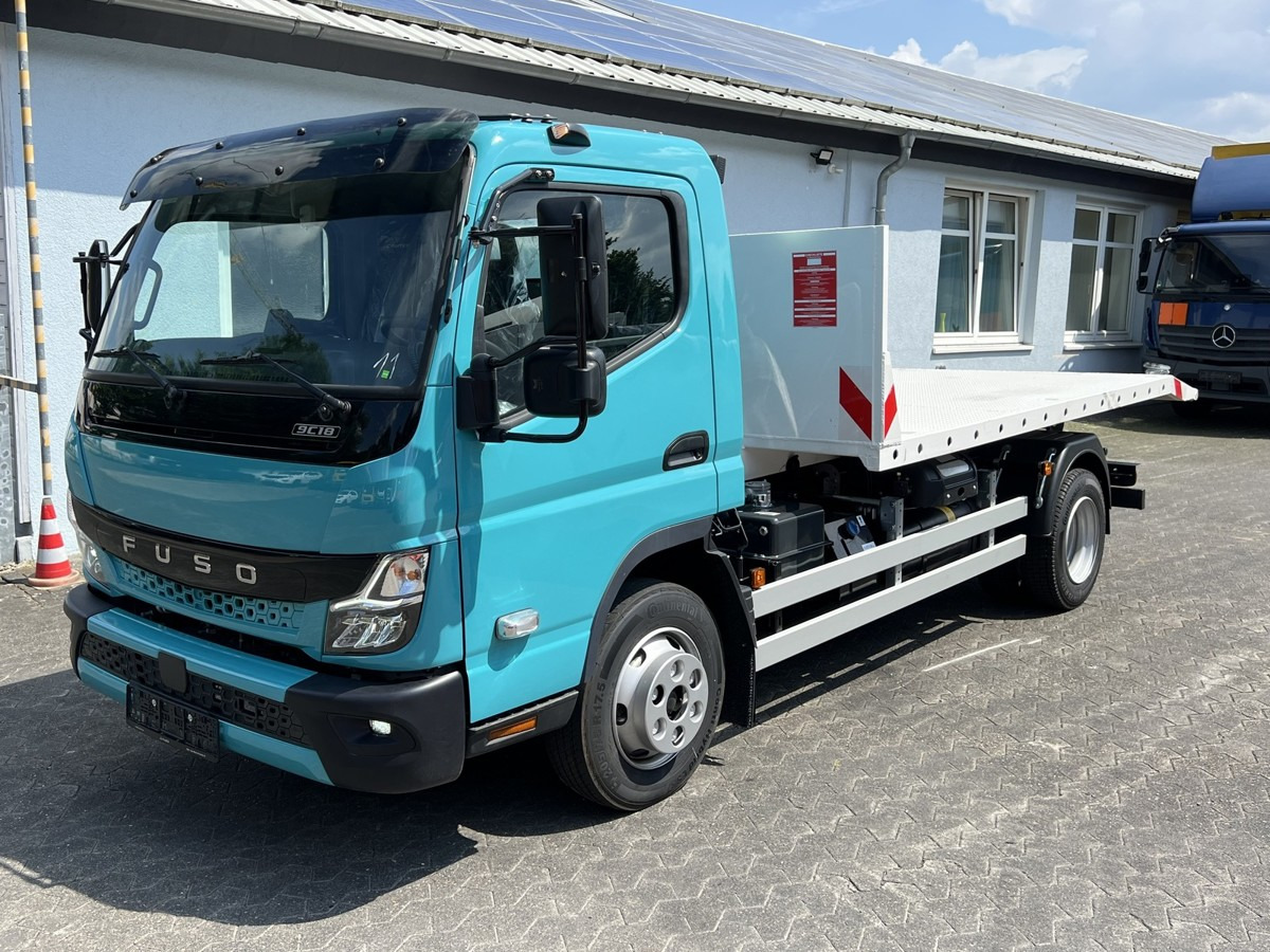 FUSO Canter FUSO 9C18 City Abrollkipper Krokbil Color - Kamion sa hidrauličnom kukom, Kamion sa dizalicom: slika 4 FUSO Canter FUSO 9C18 City Abrollkipper Krokbil Color - Kamion sa hidrauličnom kukom, Kamion sa dizalicom: slika 4
