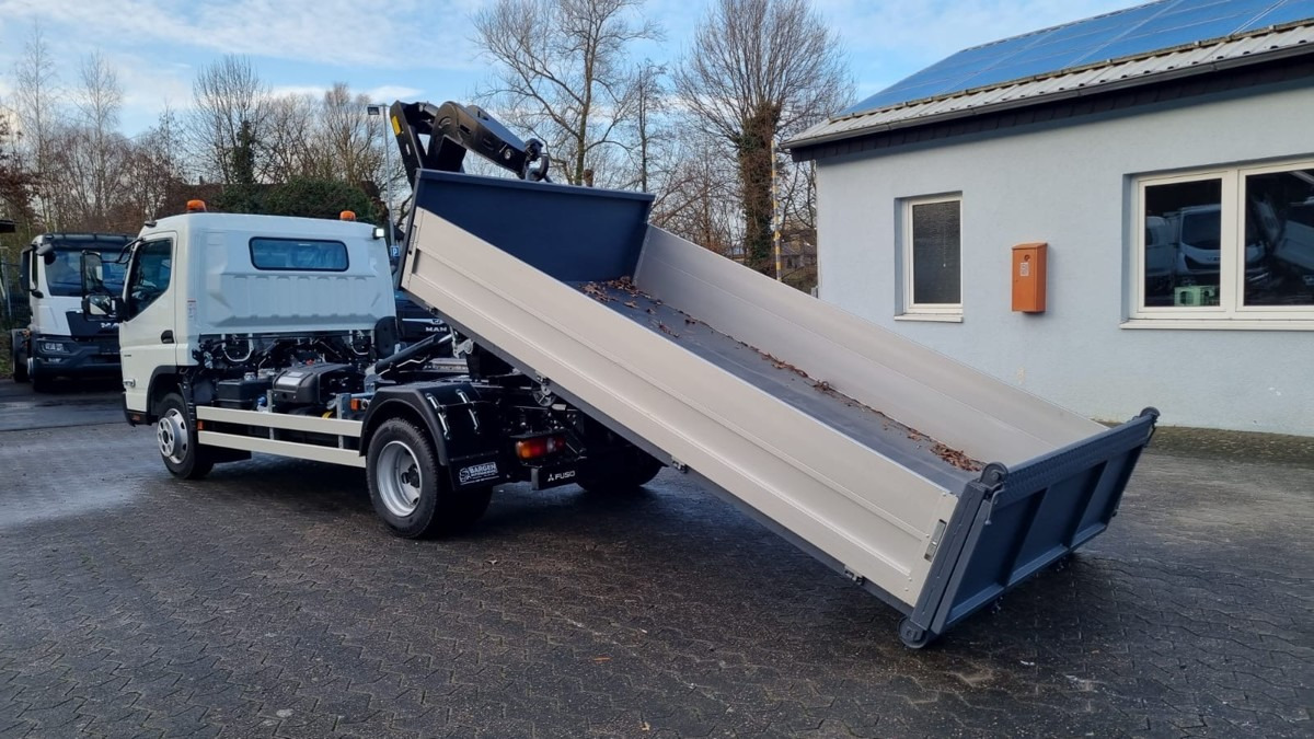 FUSO FUSO 9C18 40km/h City Abrollkipper WLF Swiss CH - Kamion sa hidrauličnom kukom: slika 5 FUSO FUSO 9C18 40km/h City Abrollkipper WLF Swiss CH - Kamion sa hidrauličnom kukom: slika 5