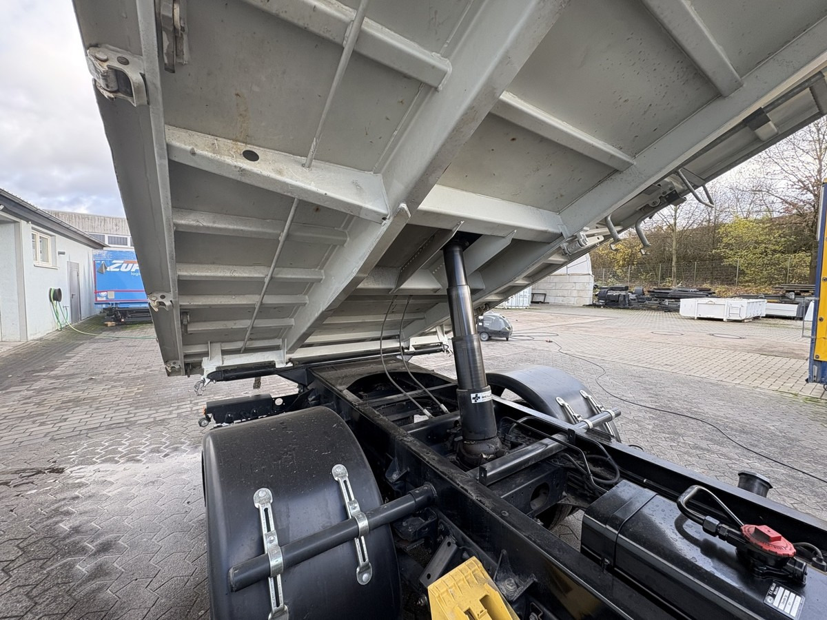 FUSO Meiller 3-Seiten Kipper Aufbau Bj. 2023 - Dostavno vozilo kiper: slika 5 FUSO Meiller 3-Seiten Kipper Aufbau Bj. 2023 - Dostavno vozilo kiper: slika 5