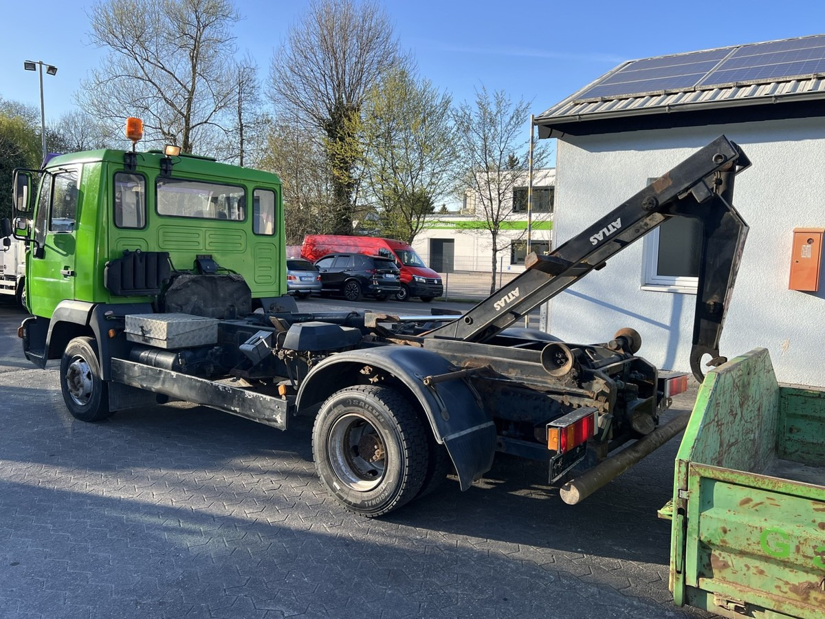MAN 8.224 L2000 City Abrollkipper Atlas ARK52A inkl. - Kamion sa hidrauličnom kukom: slika 4 MAN 8.224 L2000 City Abrollkipper Atlas ARK52A inkl. - Kamion sa hidrauličnom kukom: slika 4