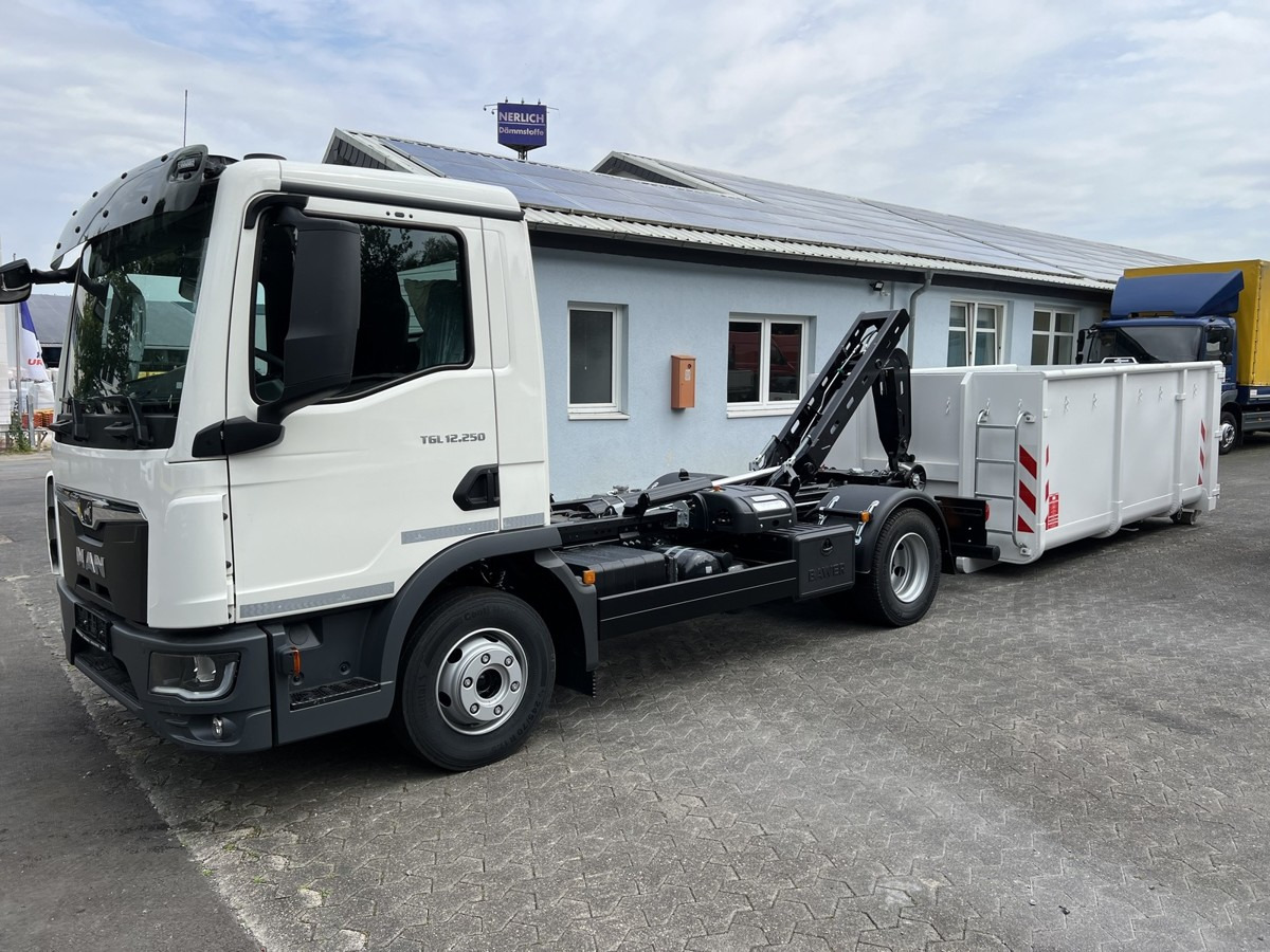 MAN TGL 12.250 BL NEU City Abrollkipper Tipmatik - Kamion sa hidrauličnom kukom: slika 1 MAN TGL 12.250 BL NEU City Abrollkipper Tipmatik - Kamion sa hidrauličnom kukom: slika 1