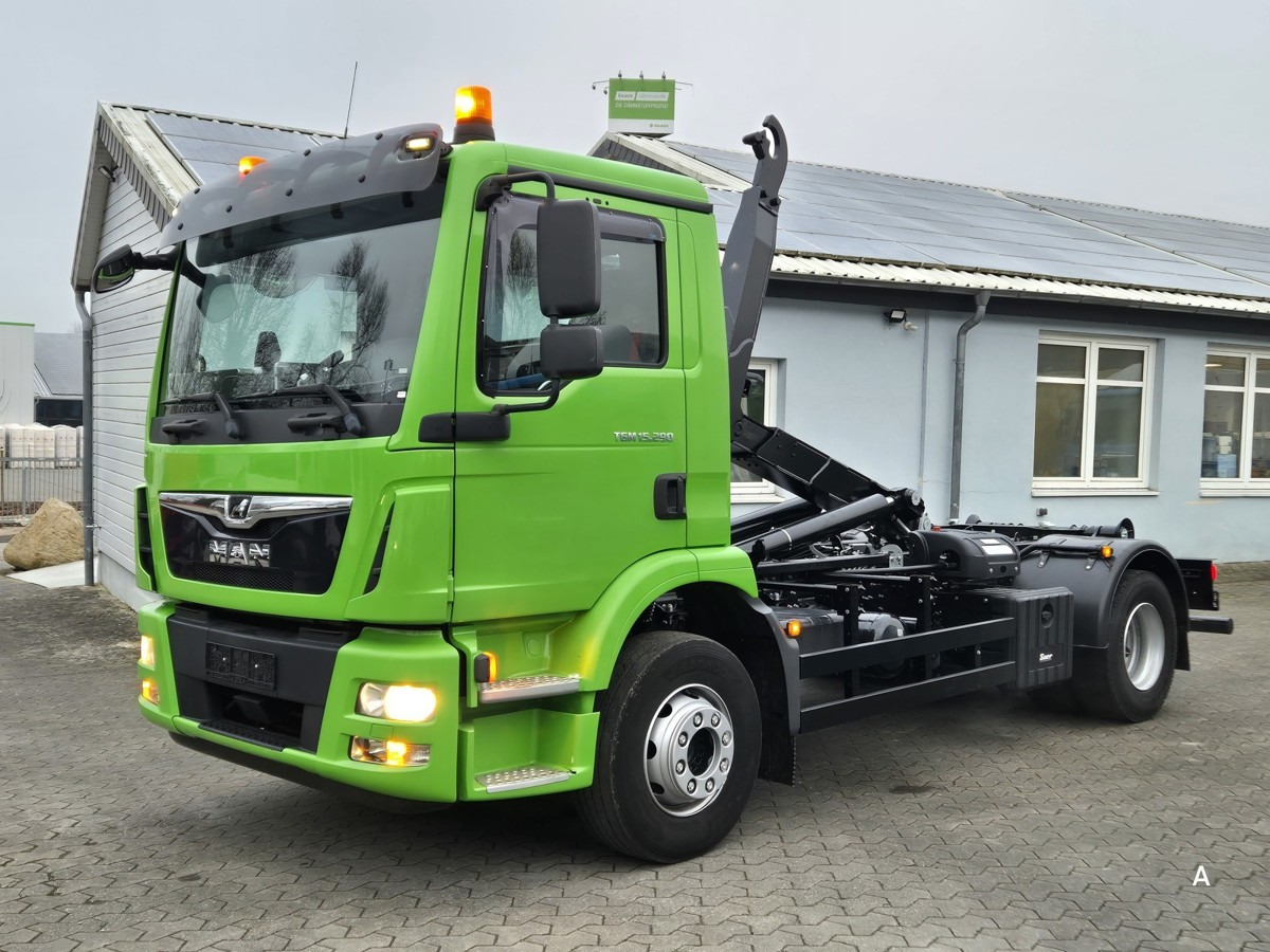 MAN TGM 15.290 BL Aut. Abrollkipper AHK - Kamion sa hidrauličnom kukom: slika 2 MAN TGM 15.290 BL Aut. Abrollkipper AHK - Kamion sa hidrauličnom kukom: slika 2