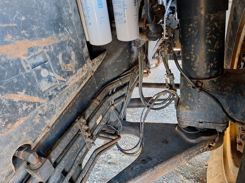 Lizing KOMATSU HD605-7EO KOMATSU HD605-7EO: slika 11 Lizing KOMATSU HD605-7EO KOMATSU HD605-7EO: slika 11