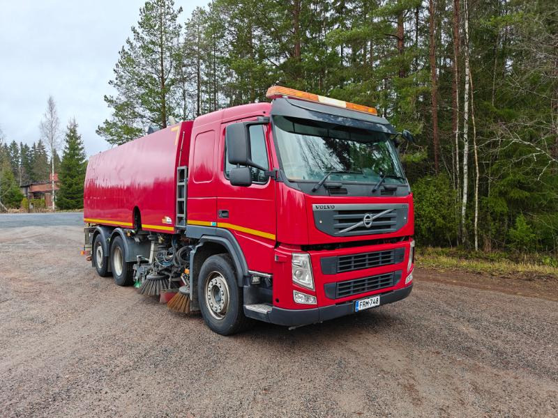 Beam S12000 Volvo FM410 - Autočistilica: slika 1 Beam S12000 Volvo FM410 - Autočistilica: slika 1