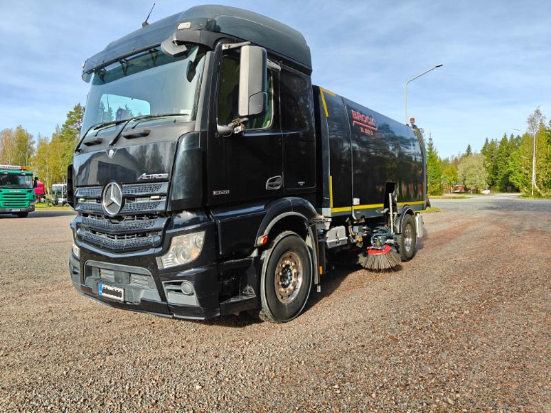 Brock SL280/2 MB Actros 1833 - Autočistilica: slika 2 Brock SL280/2 MB Actros 1833 - Autočistilica: slika 2