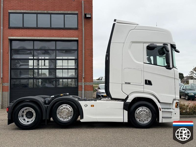 Scania 590 S 6X2/4 - Full air - Retarder PTO - SLIDE fifth wheel - King of the Road - Tegljač: slika 2 Scania 590 S 6X2/4 - Full air - Retarder PTO - SLIDE fifth wheel - King of the Road - Tegljač: slika 2