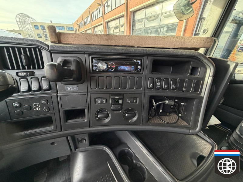 Tegljač Scania R410 NIGHT A/C / 2X TANK / RETARDER / TUV: 06-26: slika 13