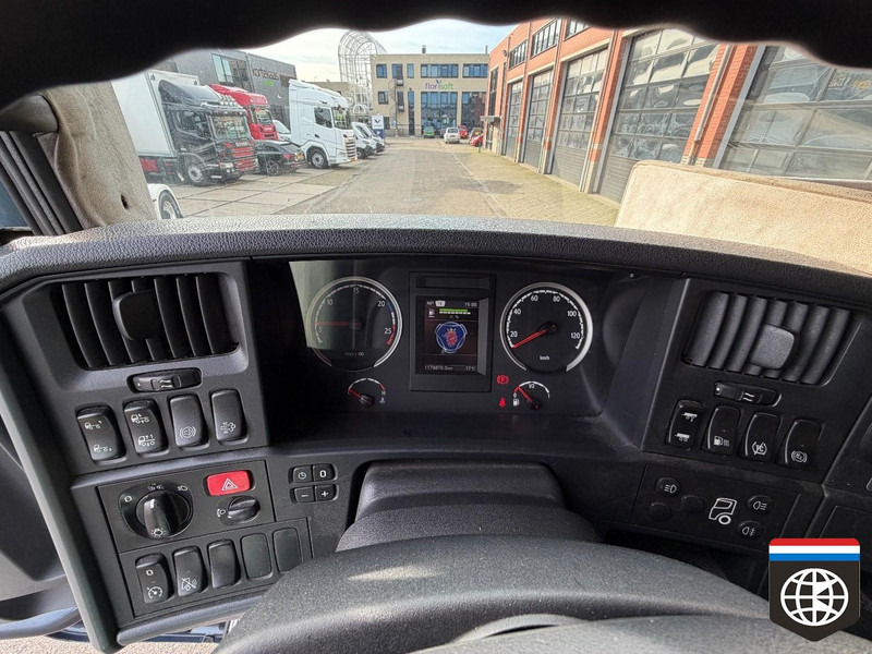 Tegljač Scania R410 NIGHT A/C / 2X TANK / RETARDER / TUV: 06-26: slika 11