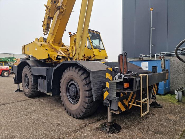 Tadano TR-400E - Autokran za teške terene: slika 3 Tadano TR-400E - Autokran za teške terene: slika 3
