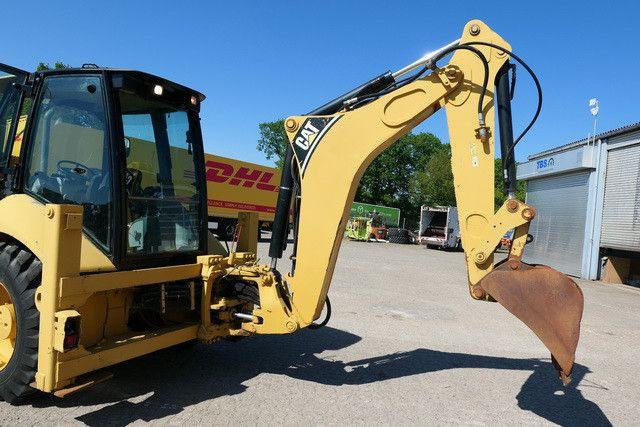 CAT 422E/424 4x4, Mehrzweckgerät, Palettengabel - Bager utovarivač: slika 4 CAT 422E/424 4x4, Mehrzweckgerät, Palettengabel - Bager utovarivač: slika 4