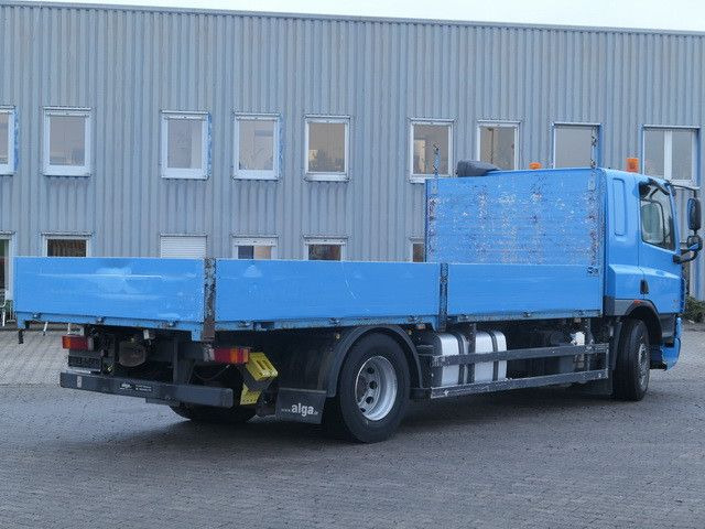 DAF CF 75.360 4x2, Retarder, Klima, AHK, Gerüstbau - Kamion sa tovarnim sandukom: slika 3 DAF CF 75.360 4x2, Retarder, Klima, AHK, Gerüstbau - Kamion sa tovarnim sandukom: slika 3