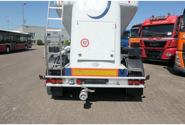 Feldbinder EUT 37.5, 1 Kammer, 37m³, 5x am Lager,Alu-Felgen - Poluprikolica cisterna: slika 5 Feldbinder EUT 37.5, 1 Kammer, 37m³, 5x am Lager,Alu-Felgen - Poluprikolica cisterna: slika 5
