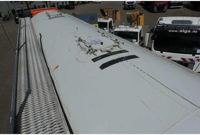 Poluprikolica cisterna za prevoz cementa Feldbinder EUT 37.5, 1 Kammer, Luft-Lift, 27m³, SAF-Achsen: slika 11