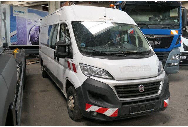 Fiat Ducato MultiCab, 6 Sitze, AHK, Klima, Trennwand - Furgon: slika 2 Fiat Ducato MultiCab, 6 Sitze, AHK, Klima, Trennwand - Furgon: slika 2