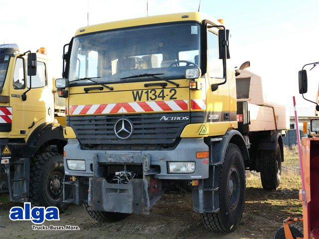 Mercedes-Benz 2035 AK Actros 4x4, Kehrmaschine Schmidt, Allrad - Kamion: slika 3 Mercedes-Benz 2035 AK Actros 4x4, Kehrmaschine Schmidt, Allrad - Kamion: slika 3