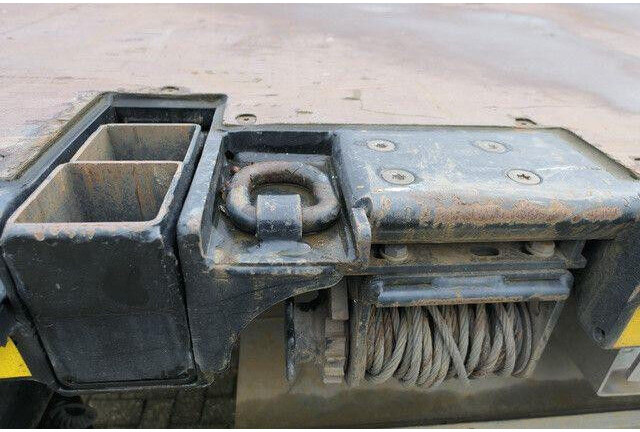 Krone SDP 27, Container, Rungen, 2x Lift, Multi-Lock - Plato poluprikolica: slika 4 Krone SDP 27, Container, Rungen, 2x Lift, Multi-Lock - Plato poluprikolica: slika 4