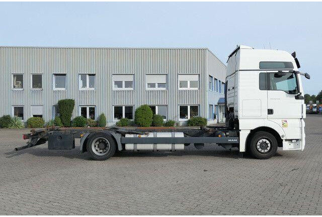 MAN 18.440 TGX 4x2, XXL, BDF, Standklima,Schlafliege - Kamion sa golom šasijom i zatvorenom kabinom: slika 5 MAN 18.440 TGX 4x2, XXL, BDF, Standklima,Schlafliege - Kamion sa golom šasijom i zatvorenom kabinom: slika 5