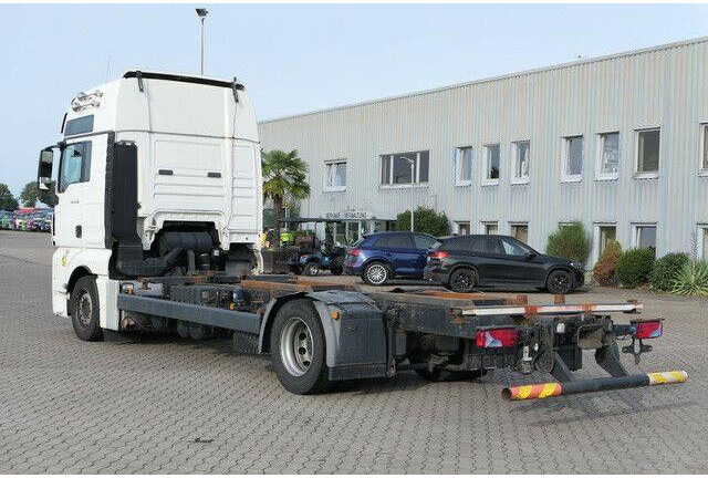 MAN 18.440 TGX 4x2, XXL, BDF, Standklima,Schlafliege - Kamion sa golom šasijom i zatvorenom kabinom: slika 3 MAN 18.440 TGX 4x2, XXL, BDF, Standklima,Schlafliege - Kamion sa golom šasijom i zatvorenom kabinom: slika 3