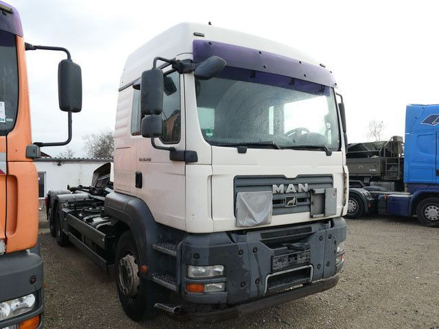 MAN 26.440 TGA BL 6x2, Hiab XR21S59, Klima,Lenk-Lift - Kamion sa hidrauličnom kukom: slika 2 MAN 26.440 TGA BL 6x2, Hiab XR21S59, Klima,Lenk-Lift - Kamion sa hidrauličnom kukom: slika 2