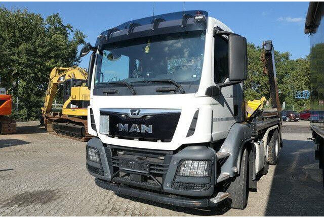 MAN 26.460 TGS 6x2, Hiab FTR18, Funk, Vorlauflenk,AC - Kamion sa kablovskim sistemom: slika 2 MAN 26.460 TGS 6x2, Hiab FTR18, Funk, Vorlauflenk,AC - Kamion sa kablovskim sistemom: slika 2