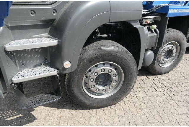 MAN 41.480 TGS BB-WW 8x4, gr. Federpaket, 38tkm, AC - Kamion sa golom šasijom i zatvorenom kabinom: slika 4 MAN 41.480 TGS BB-WW 8x4, gr. Federpaket, 38tkm, AC - Kamion sa golom šasijom i zatvorenom kabinom: slika 4