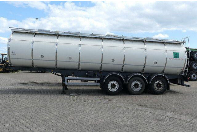 Menci SA 105/Lebensmittel Tank 32 cbm./12x auf Lager! - Poluprikolica cisterna: slika 2 Menci SA 105/Lebensmittel Tank 32 cbm./12x auf Lager! - Poluprikolica cisterna: slika 2