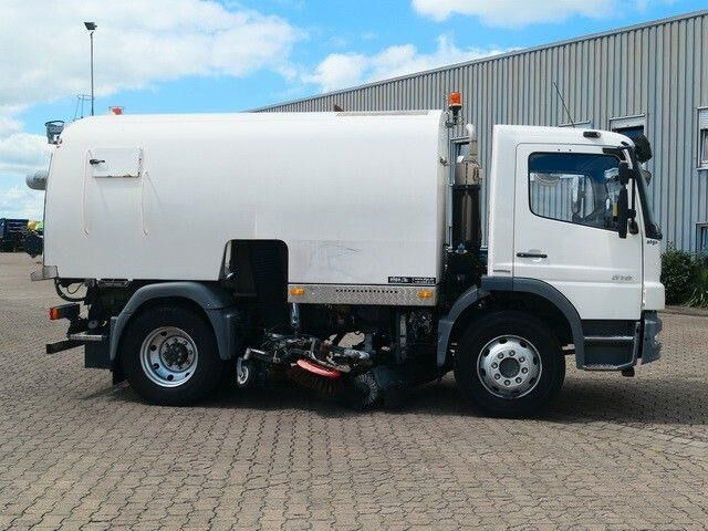 Mercedes-Benz 1518 LKO Atego 4x2, Kobit-Aufbau, 8m³,Wassertank - Autočistilica: slika 2 Mercedes-Benz 1518 LKO Atego 4x2, Kobit-Aufbau, 8m³,Wassertank - Autočistilica: slika 2