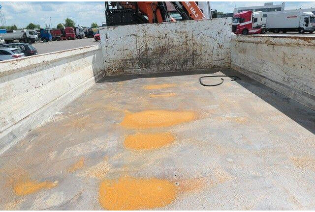 Mercedes-Benz 1829 K Axor, Atlas 116.3-A2L, AHK, Greifer,Klima - Istovarivač: slika 4 Mercedes-Benz 1829 K Axor, Atlas 116.3-A2L, AHK, Greifer,Klima - Istovarivač: slika 4