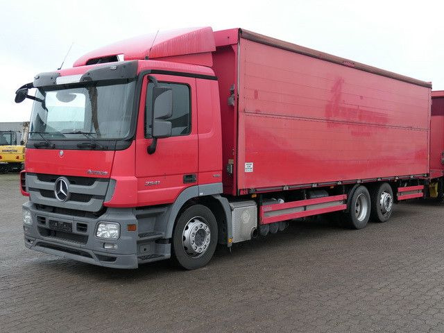 Mercedes-Benz 2541 L NR Actros 6x2, Schwenkwand, Klima, Lift - Kamion sa zatvorenim sandukom: slika 5 Mercedes-Benz 2541 L NR Actros 6x2, Schwenkwand, Klima, Lift - Kamion sa zatvorenim sandukom: slika 5