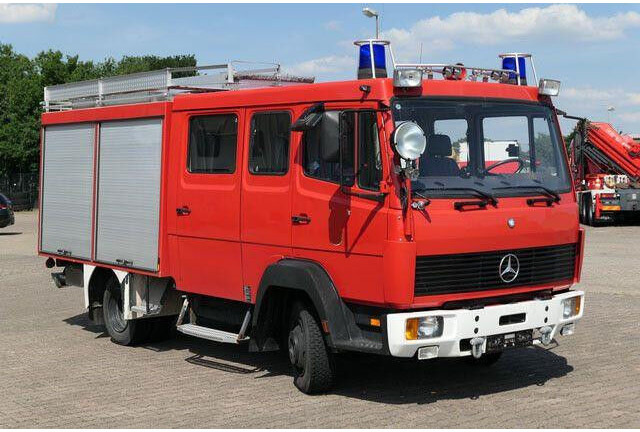 Mercedes-Benz 814 F/Feuerwehr/Pumpe/9 Sitze - Vatrogasni kamion: slika 3 Mercedes-Benz 814 F/Feuerwehr/Pumpe/9 Sitze - Vatrogasni kamion: slika 3