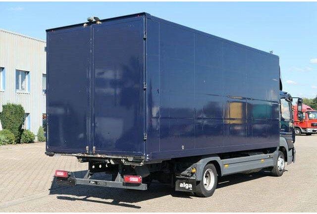 Mercedes-Benz 818 Atego 4x2, 6.200mm lang, Möbel, Klima - Kamion sa zatvorenim sandukom: slika 3 Mercedes-Benz 818 Atego 4x2, 6.200mm lang, Möbel, Klima - Kamion sa zatvorenim sandukom: slika 3