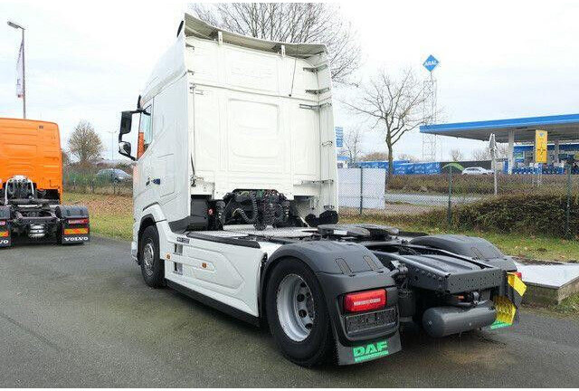 DAF XG 530 FT 4x2, Intarder, 2x Tank, Standklima - Tegljač: slika 3 DAF XG 530 FT 4x2, Intarder, 2x Tank, Standklima - Tegljač: slika 3