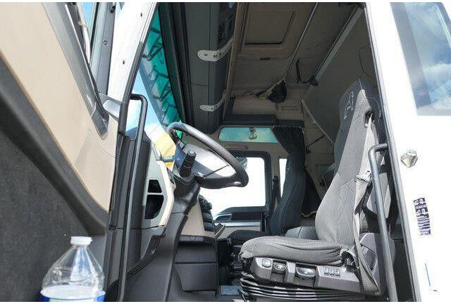 MAN 18.500 TGX 4x2, Intarder, Klima, 2x Tank,Spoiler - Tegljač: slika 4 MAN 18.500 TGX 4x2, Intarder, Klima, 2x Tank,Spoiler - Tegljač: slika 4