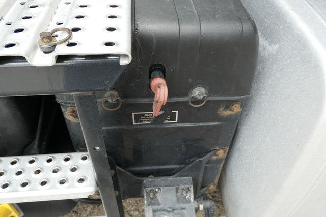 MAN 18.500 TGX 4x2, XXL, Intarder,Standklima,2x Tank - Tegljač: slika 5 MAN 18.500 TGX 4x2, XXL, Intarder,Standklima,2x Tank - Tegljač: slika 5