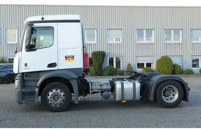 Mercedes-Benz 1846 Actros 4x2, Alu-Felgen, ADR, Liege, Klima - Tegljač: slika 2 Mercedes-Benz 1846 Actros 4x2, Alu-Felgen, ADR, Liege, Klima - Tegljač: slika 2