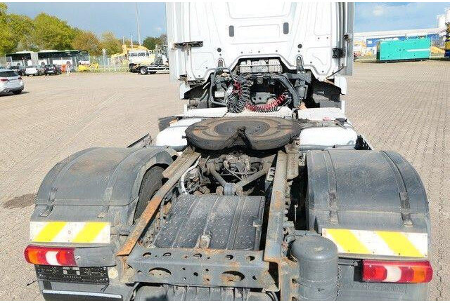 Mercedes-Benz 2443 LS Actros 6x2, 3-Achser, 24to. GG, Waage - Tegljač: slika 4 Mercedes-Benz 2443 LS Actros 6x2, 3-Achser, 24to. GG, Waage - Tegljač: slika 4