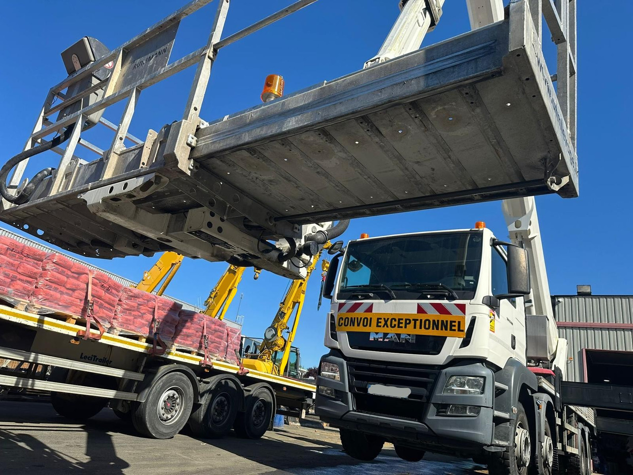 RUTHMANN Steiger T750 HF - Vazdušna platforma montirana na kamion: slika 1 RUTHMANN Steiger T750 HF - Vazdušna platforma montirana na kamion: slika 1